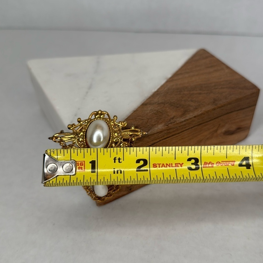 Vintage Faux Pearl Chain Brooch Pin Teardrop Statement Gold Tone lot B33 - Picture 2 of 5